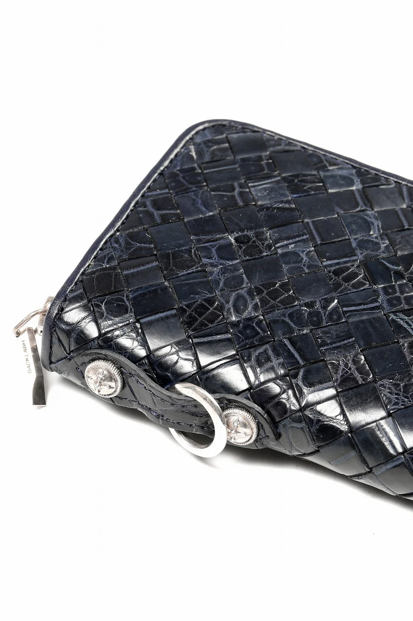 BACKLASH THE LINE CROCODILE MESH + SILVER925 PARTS ROUND FASTNER WALLET (BLUE) - Image 10