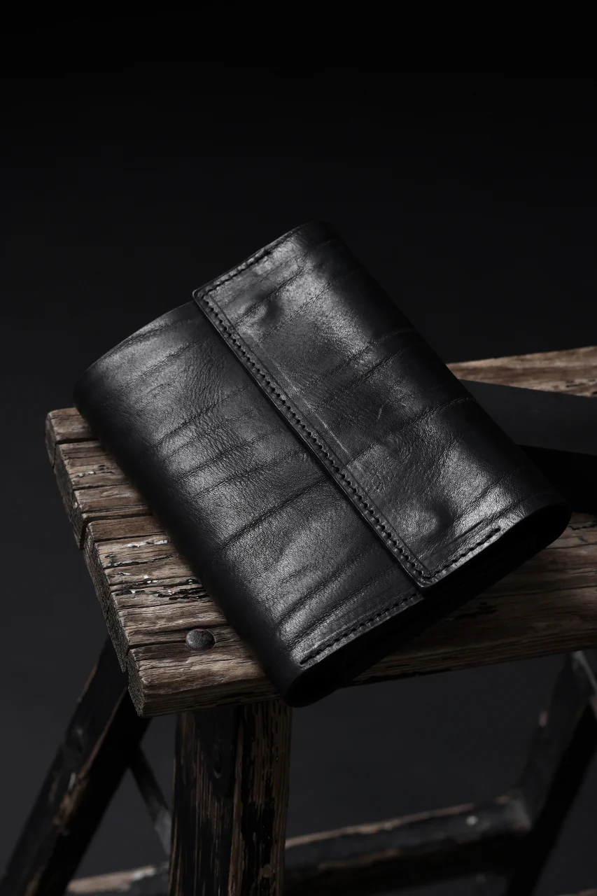 ISAMU KATAYAMA BACKLASH TRI-FOLD SHORT WALLET / ITALY DOUBLE SHOULDER (BLACK) - Image 16