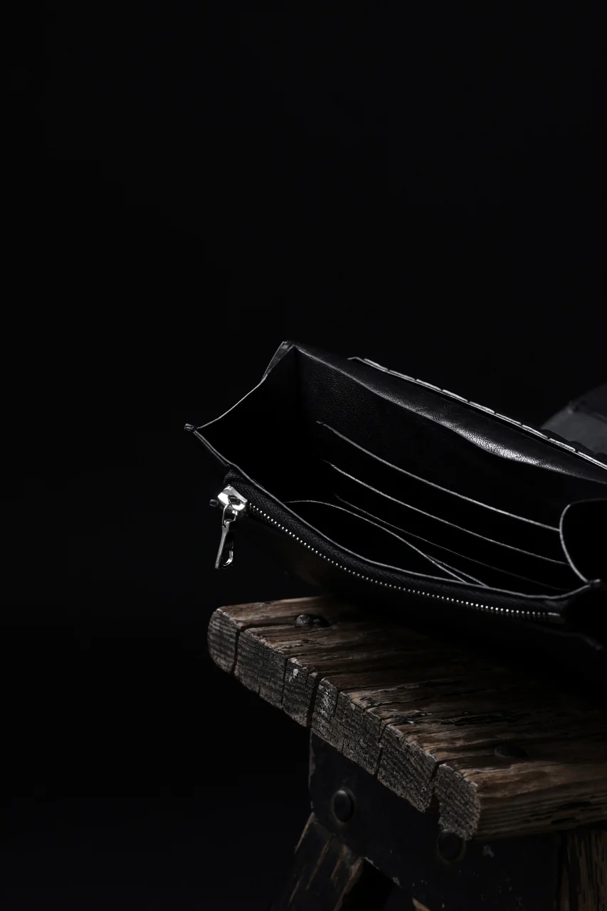 ISAMU KATAYAMA BACKLASH TRI-FOLD SHORT WALLET / ITALY DOUBLE SHOULDER (BLACK) - Image 19
