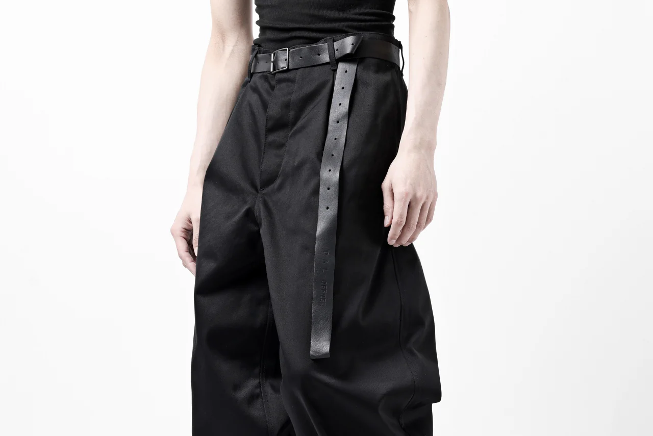 ISAMU KATAYAMA BACKLASH TUCK WIDE PANTS / HIGH DENSITY CHINO CLOTH (BLACK) - Image 31