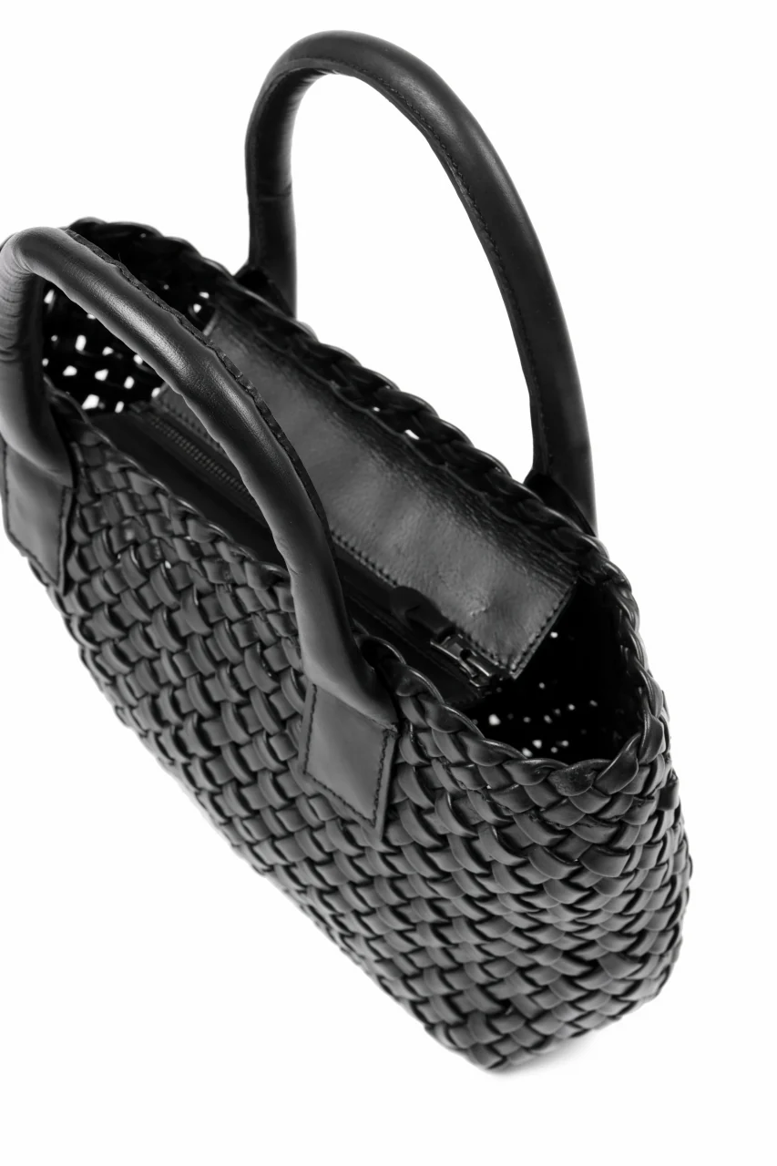 ISAMU KATAYAMA BACKLASH VEGETABLE TANNED BUFFALO MUSOU INTRECCIATO SMALL TOTE BAG (BLACK) - Image 10