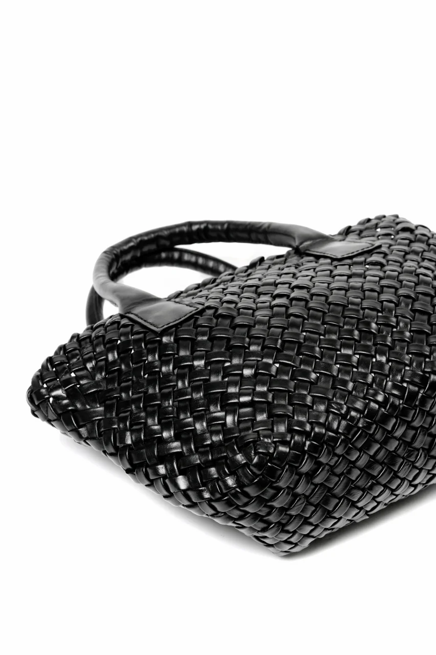 ISAMU KATAYAMA BACKLASH VEGETABLE TANNED BUFFALO MUSOU INTRECCIATO SMALL TOTE BAG (BLACK) - Image 9