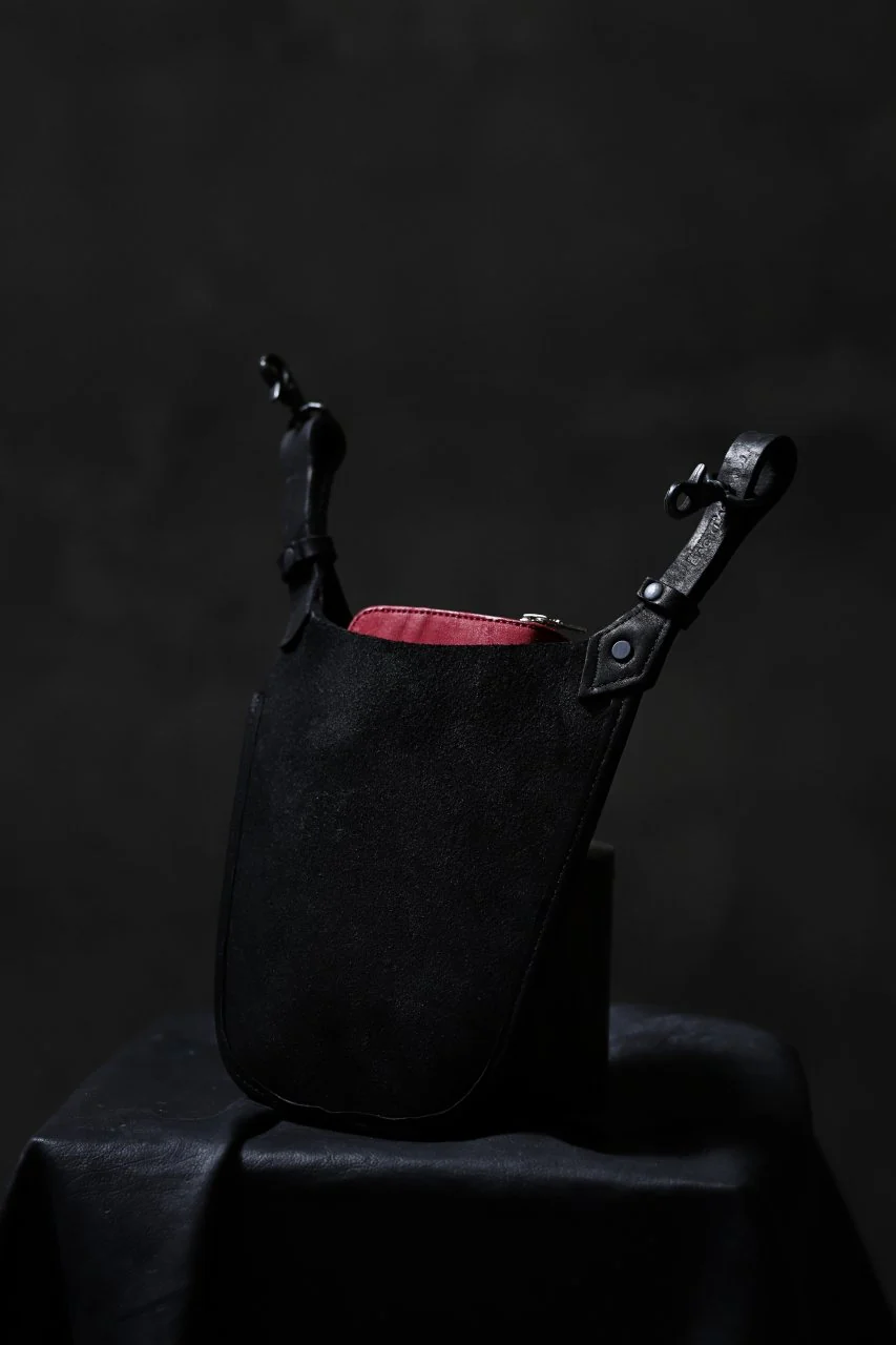 ISAMU KATAYAMA BACKLASH WAIST-HANG BAG / DOUBLE SHOULDER OBJECT DYED (BLACK) - Image 26