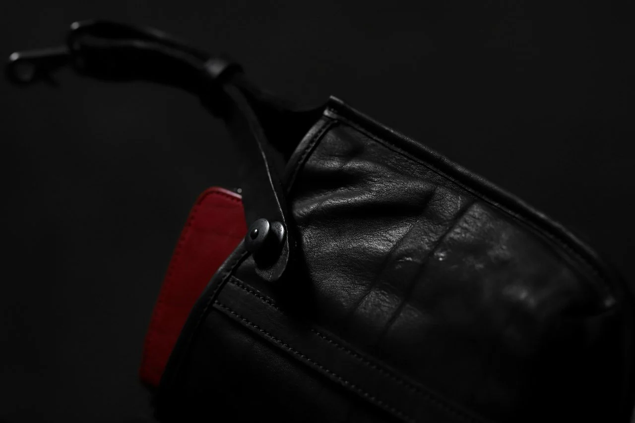 ISAMU KATAYAMA BACKLASH WAIST-HANG BAG / DOUBLE SHOULDER OBJECT DYED (BLACK) - Image 33