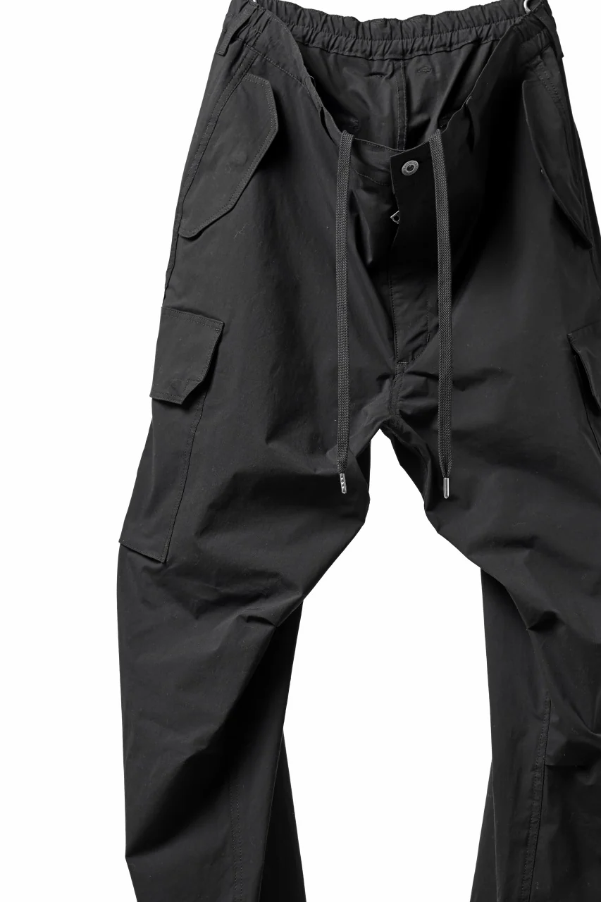 ISAMU KATAYAMA BACKLASH WIDE CARGO PANTS / STRETCH TYPEWRITER CLOTH (BLACK) - Image 22