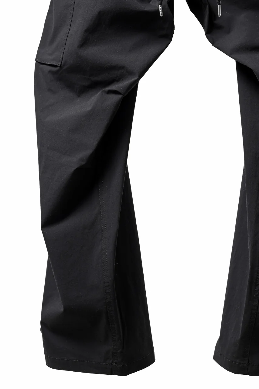 ISAMU KATAYAMA BACKLASH WIDE CARGO PANTS / STRETCH TYPEWRITER CLOTH (BLACK) - Image 25