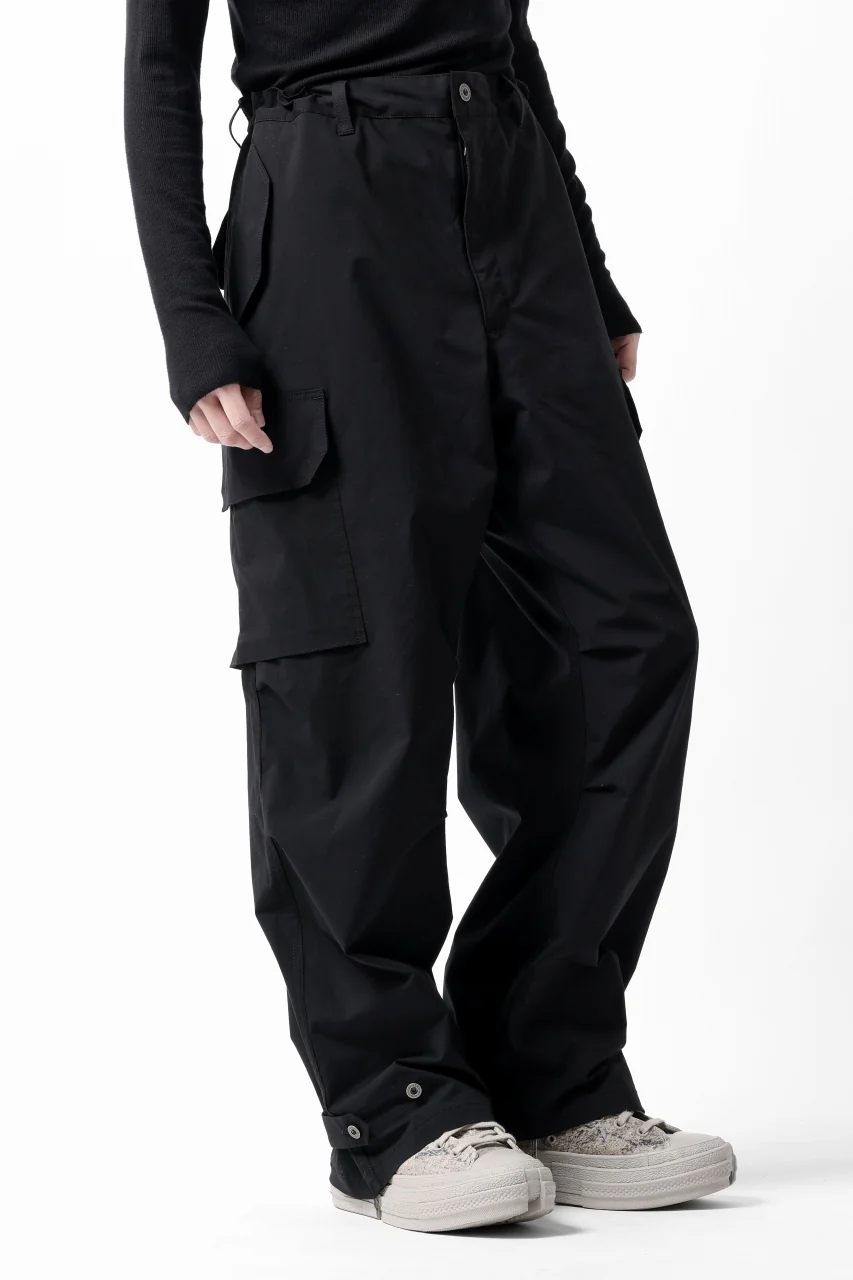 ISAMU KATAYAMA BACKLASH WIDE CARGO PANTS / STRETCH TYPEWRITER CLOTH (BLACK) - Image 4
