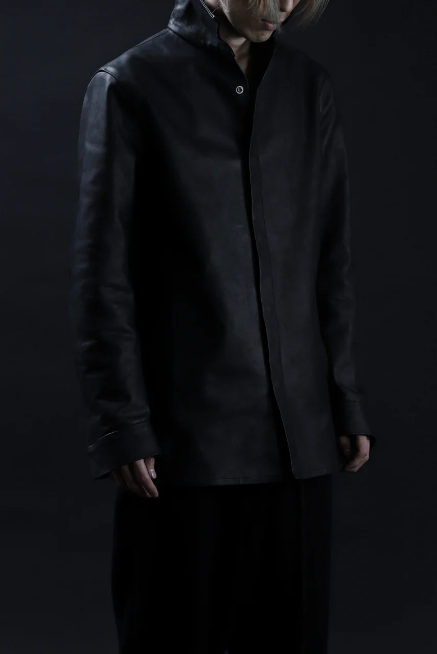 ISAMU KATAYAMA BACKLASH xx GUIDI COMMA 8 LEATHER SHIRT / CALF "Vitello Fiore Volonato" (BLACK) - Image 38