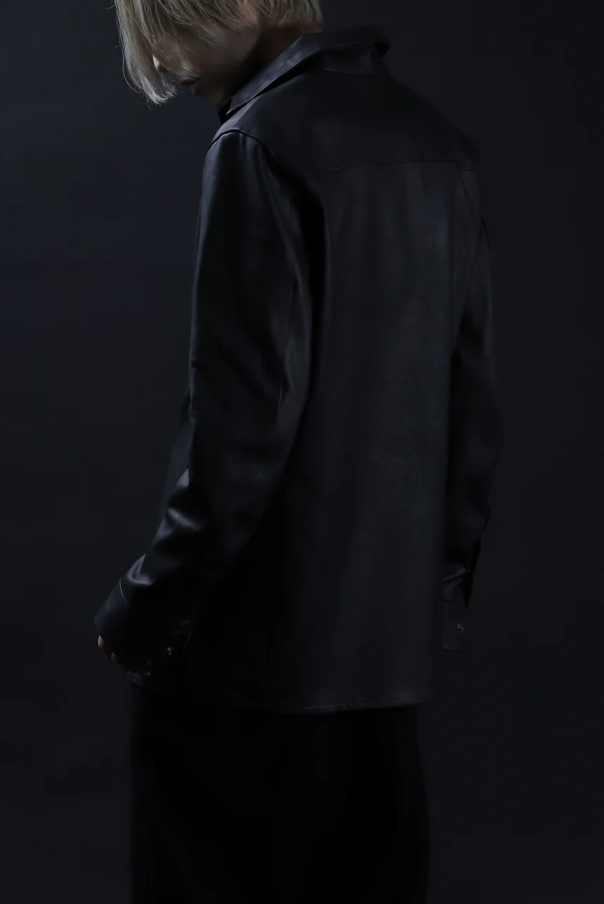 ISAMU KATAYAMA BACKLASH xx GUIDI COMMA 8 LEATHER SHIRT / CALF "Vitello Fiore Volonato" (BLACK) - Image 48