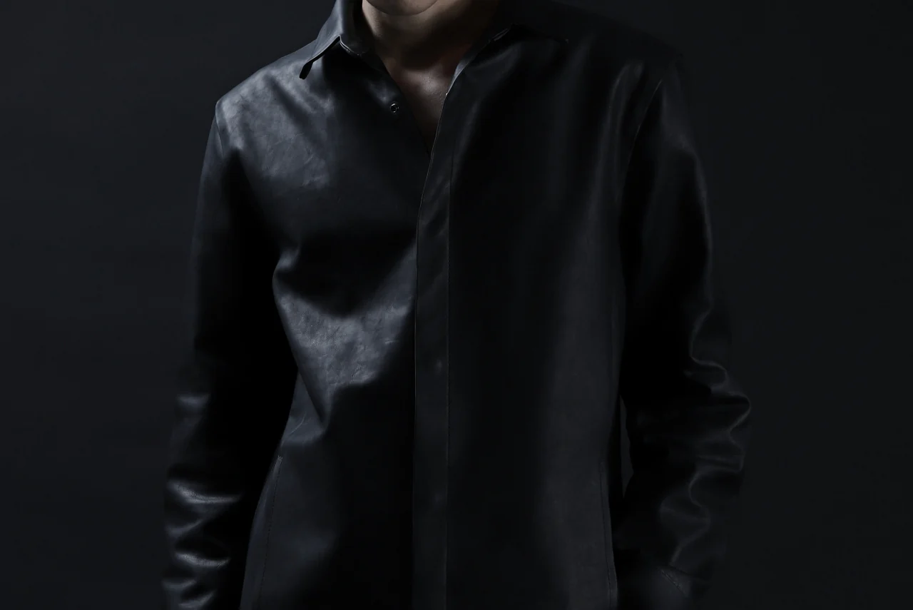 ISAMU KATAYAMA BACKLASH xx GUIDI COMMA 8 LEATHER SHIRT / CALF "Vitello Fiore Volonato" (BLACK) - Image 58