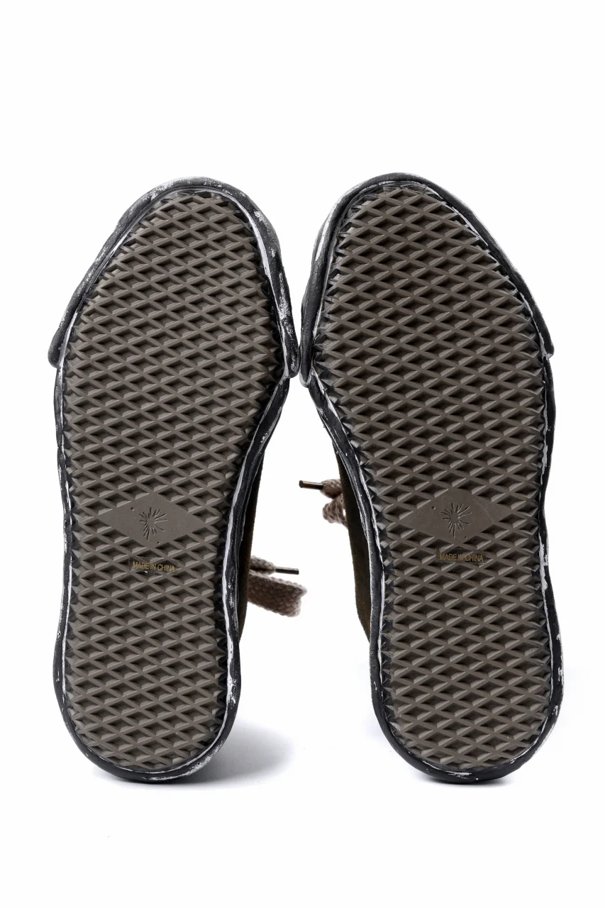 ISAMU KATAYAMA BACKLASH xx Maison MIHARA YASUHIRO “HANK” OG SOLE STEER SUEDE GARMENT-DYED LOW-TOP SNEAKER (BLACK) - Image 20