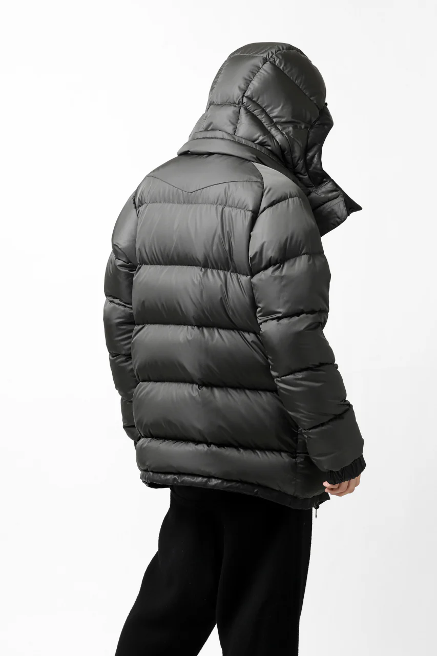 ISAMU KATAYAMA BACKLASH xx NANGA REVERSIBLE MOUNTAIN BELAY COAT / KANGAROO x NYLON x POLISH WHITE GOOSE (BLACK x GREY) - Image 65