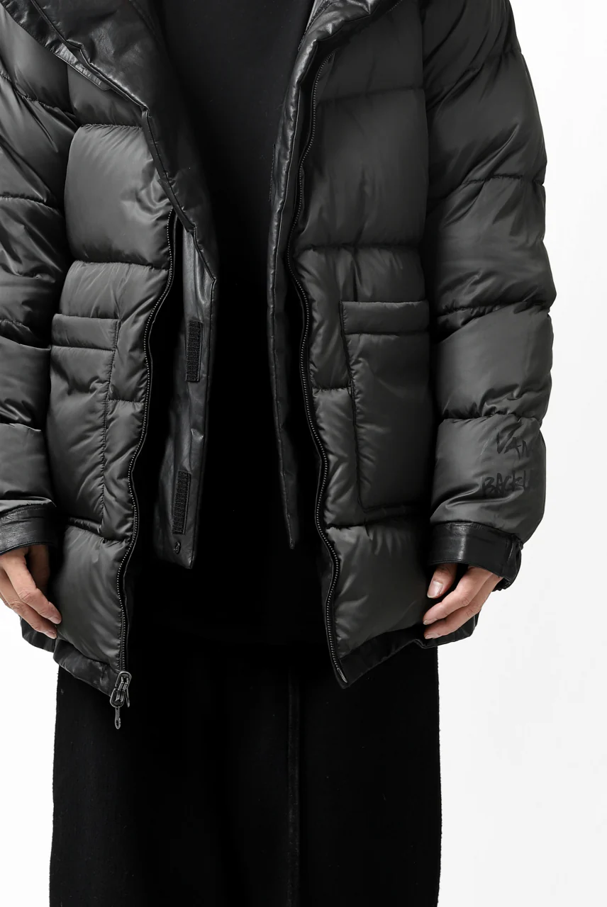 ISAMU KATAYAMA BACKLASH xx NANGA REVERSIBLE MOUNTAIN BELAY COAT / KANGAROO x NYLON x POLISH WHITE GOOSE (BLACK x GREY) - Image 73
