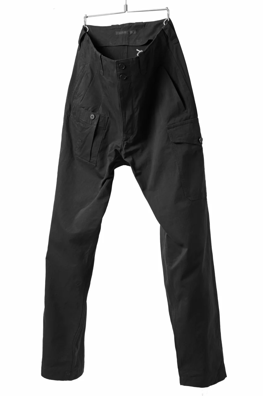 KLASICA 1960 (C-Twill) CARGO POCKET TROUSERS / HIGH DENSITY MATT TWILL (BLACK) - Image 2
