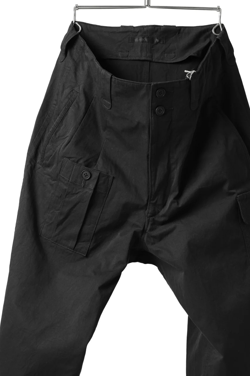 KLASICA 1960 (C-Twill) CARGO POCKET TROUSERS / HIGH DENSITY MATT TWILL (BLACK) - Image 4