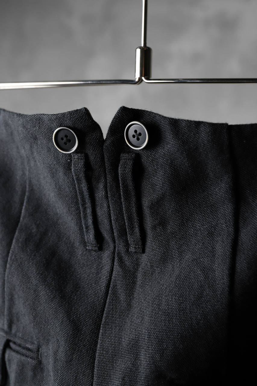 KLASICA 3TUCK TAPERED TROUSERS / RAMIE (CARBON) - Image 11