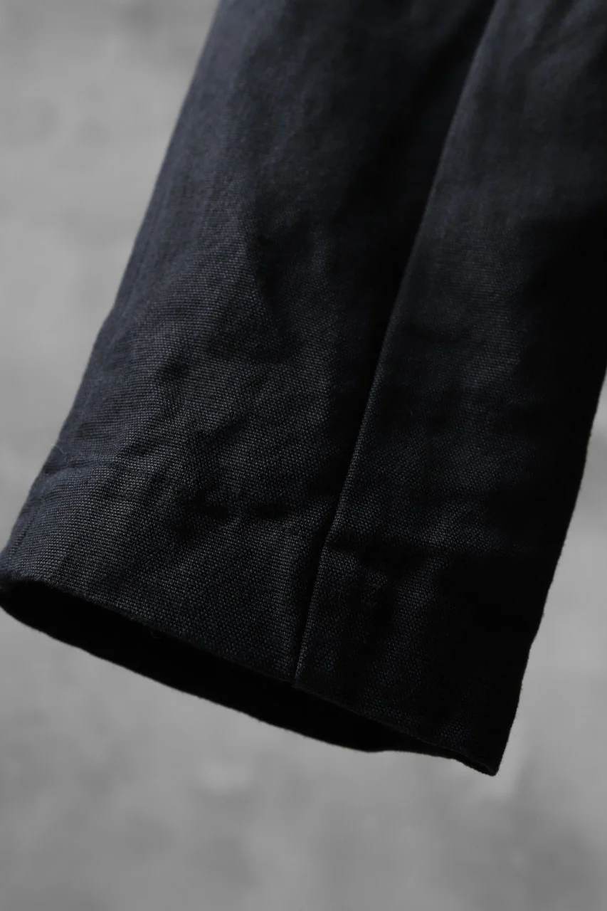 KLASICA 3TUCK TAPERED TROUSERS / RAMIE (CARBON) - Image 12