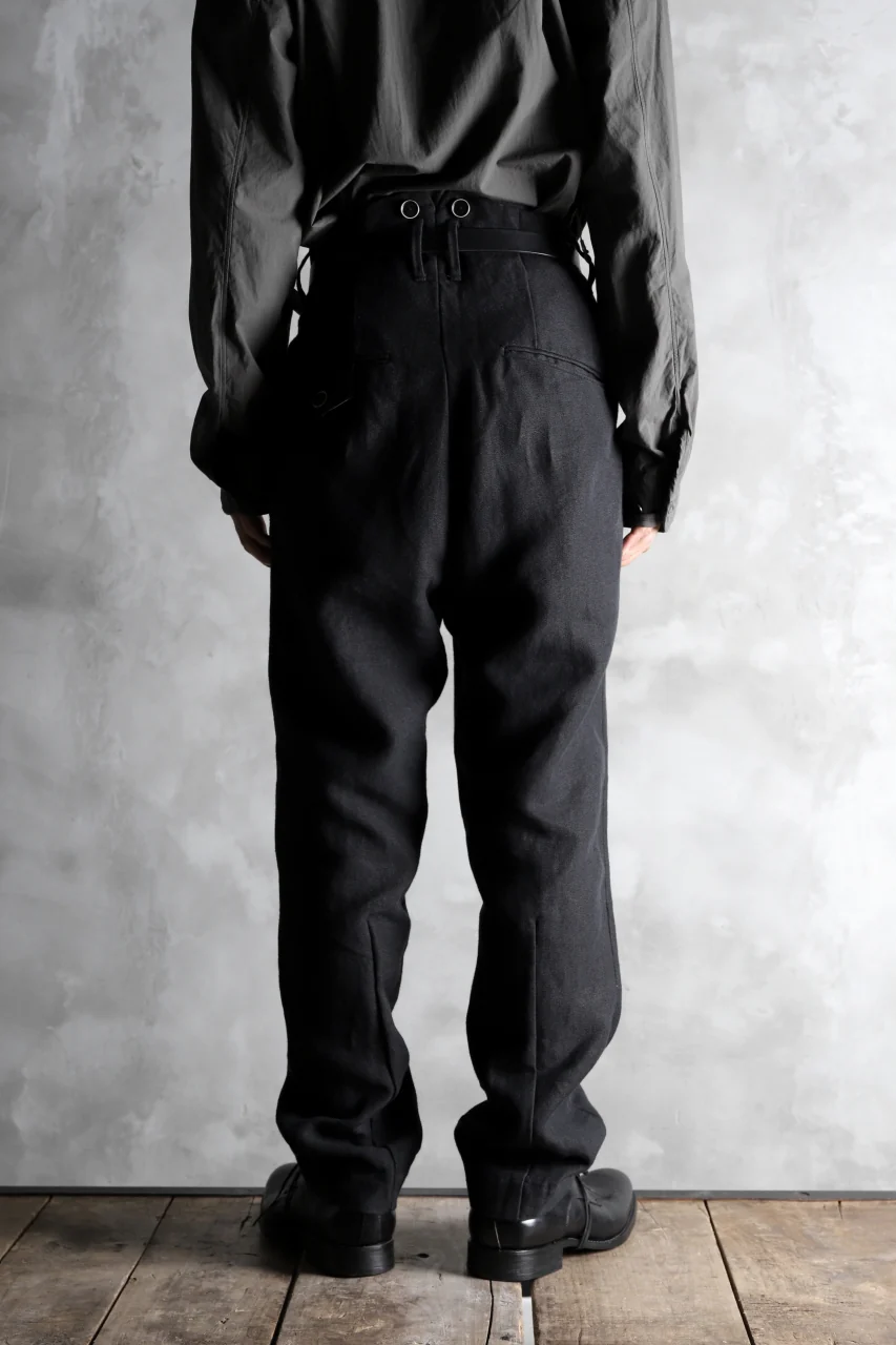 KLASICA 3TUCK TAPERED TROUSERS / RAMIE (CARBON) - Image 16