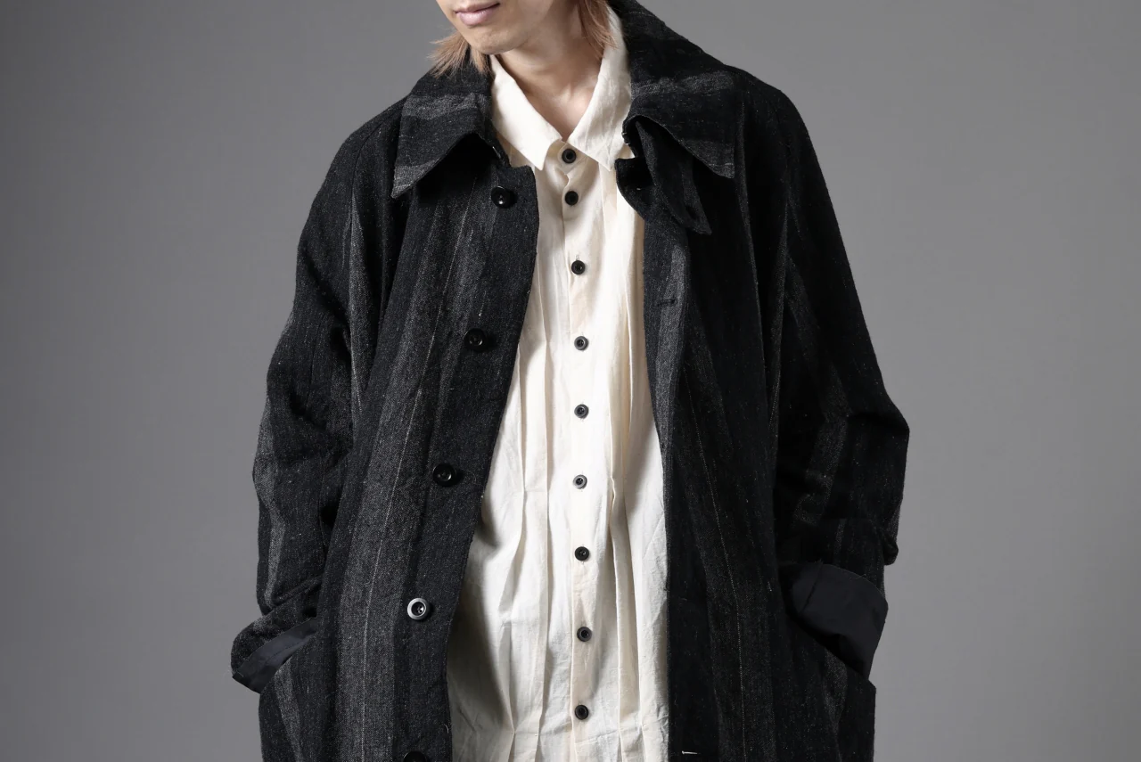 KLASICA AVOIR Ⅱ CUT OFF MAC COAT / IRREGULAR STRIPED ROUGH TWEED (BLACK) - Image 53
