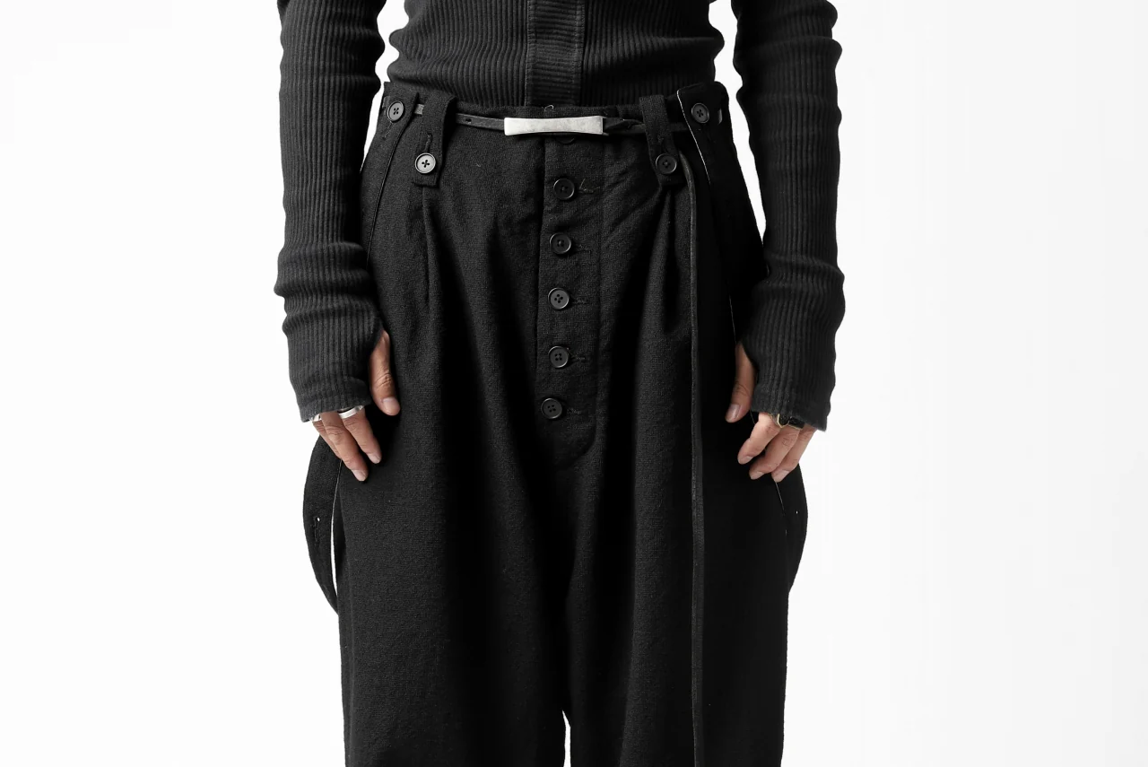KLASICA BARREL-TWEED SUSPENDER TROUSERS / OFF TWEED WOOL (BLACK) - Image 27