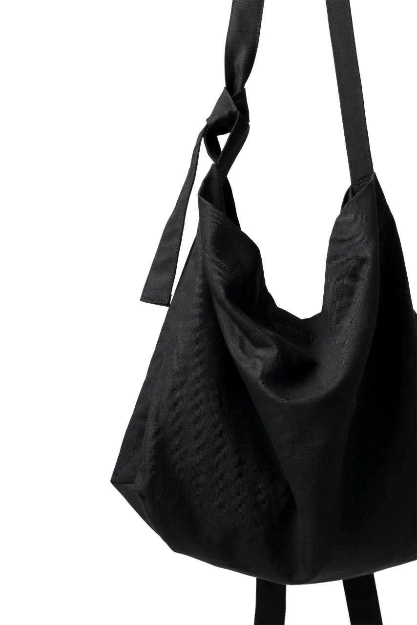 KLASICA BIVOUAC RIBBON HOLE SHOULDER BAG / HIGH RISE TWILL (BLACK) - Image 17