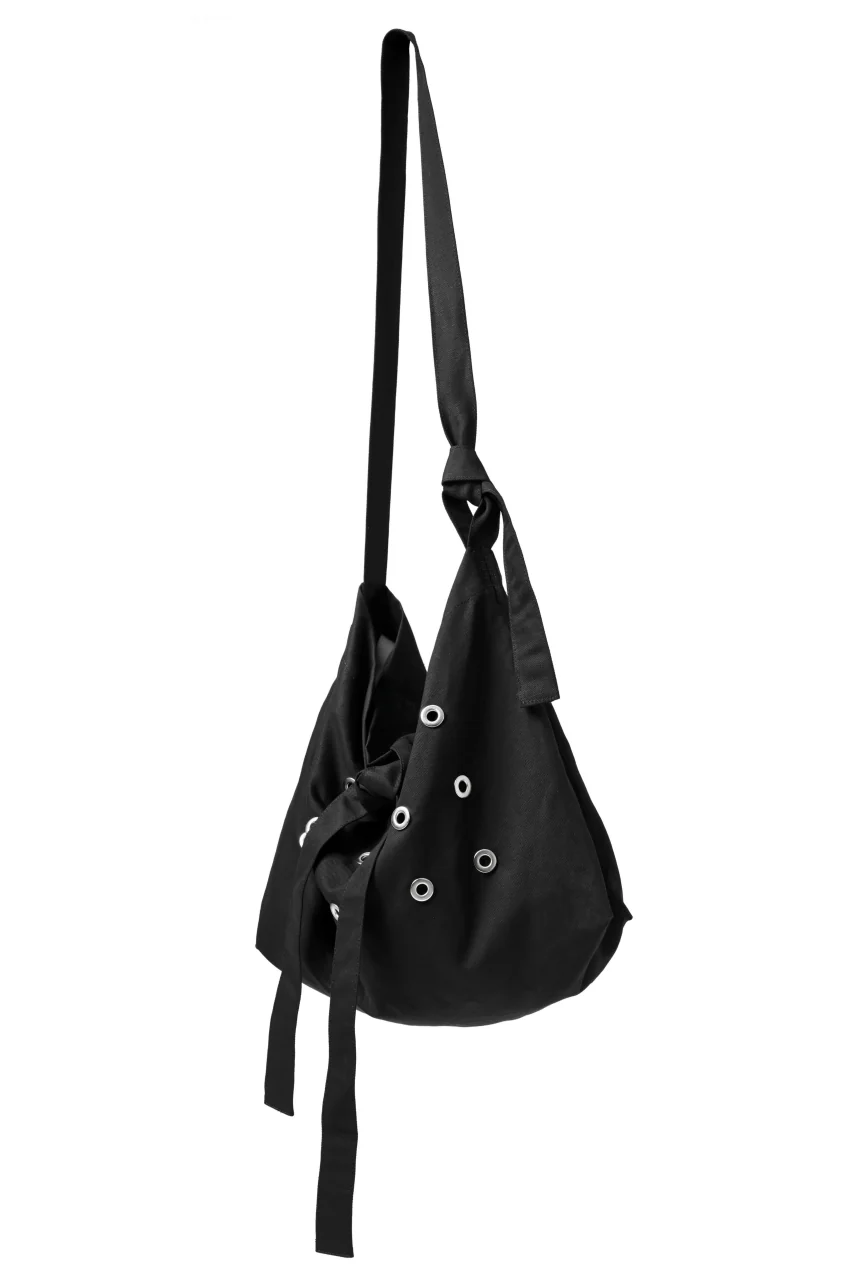 KLASICA BIVOUAC RIBBON HOLE SHOULDER BAG / HIGH RISE TWILL (BLACK) - Image 3