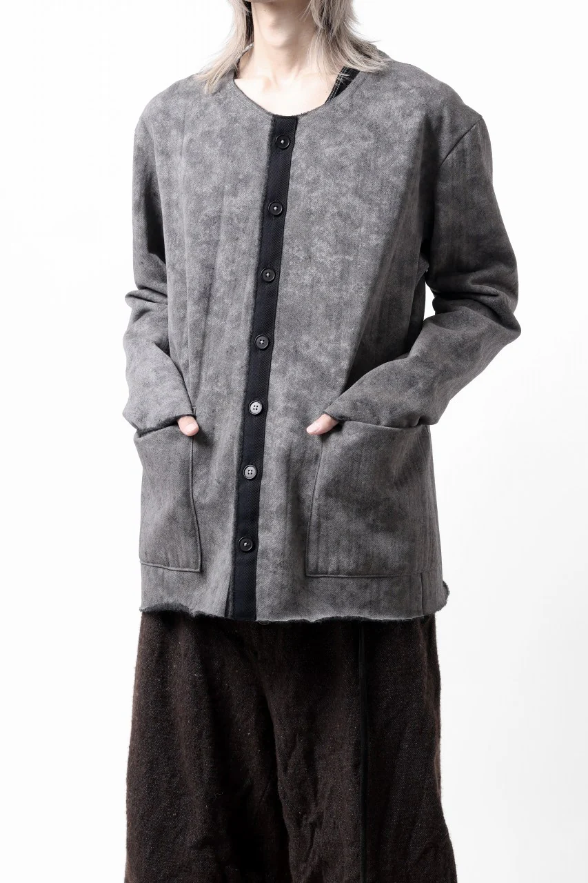 KLASICA BLACK CAT CREW NECK CARDIGAN / GRAINY PRINT BACK SIDE FLEECE (GREIGE) - Image 7