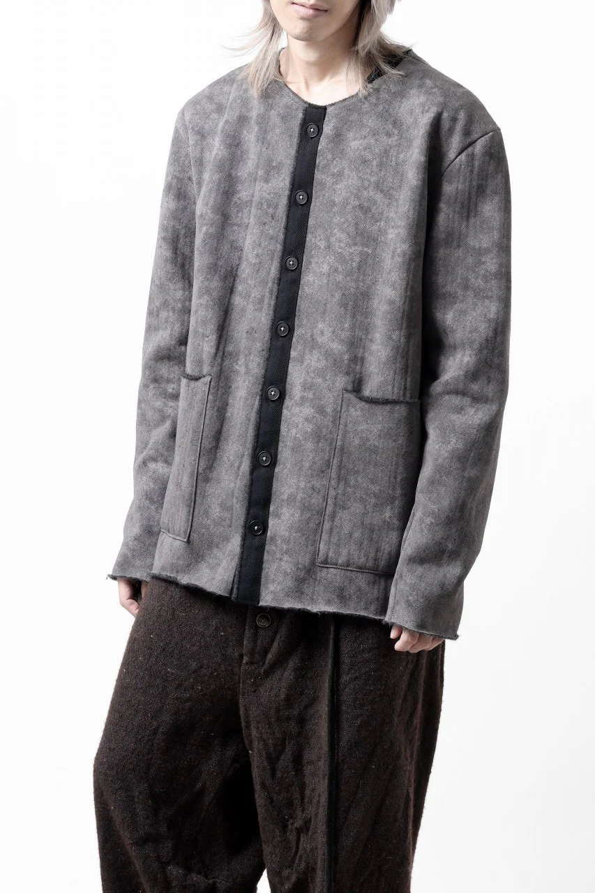 KLASICA BLACK CAT CREW NECK CARDIGAN / GRAINY PRINT BACK SIDE FLEECE (GREIGE) - Image 9