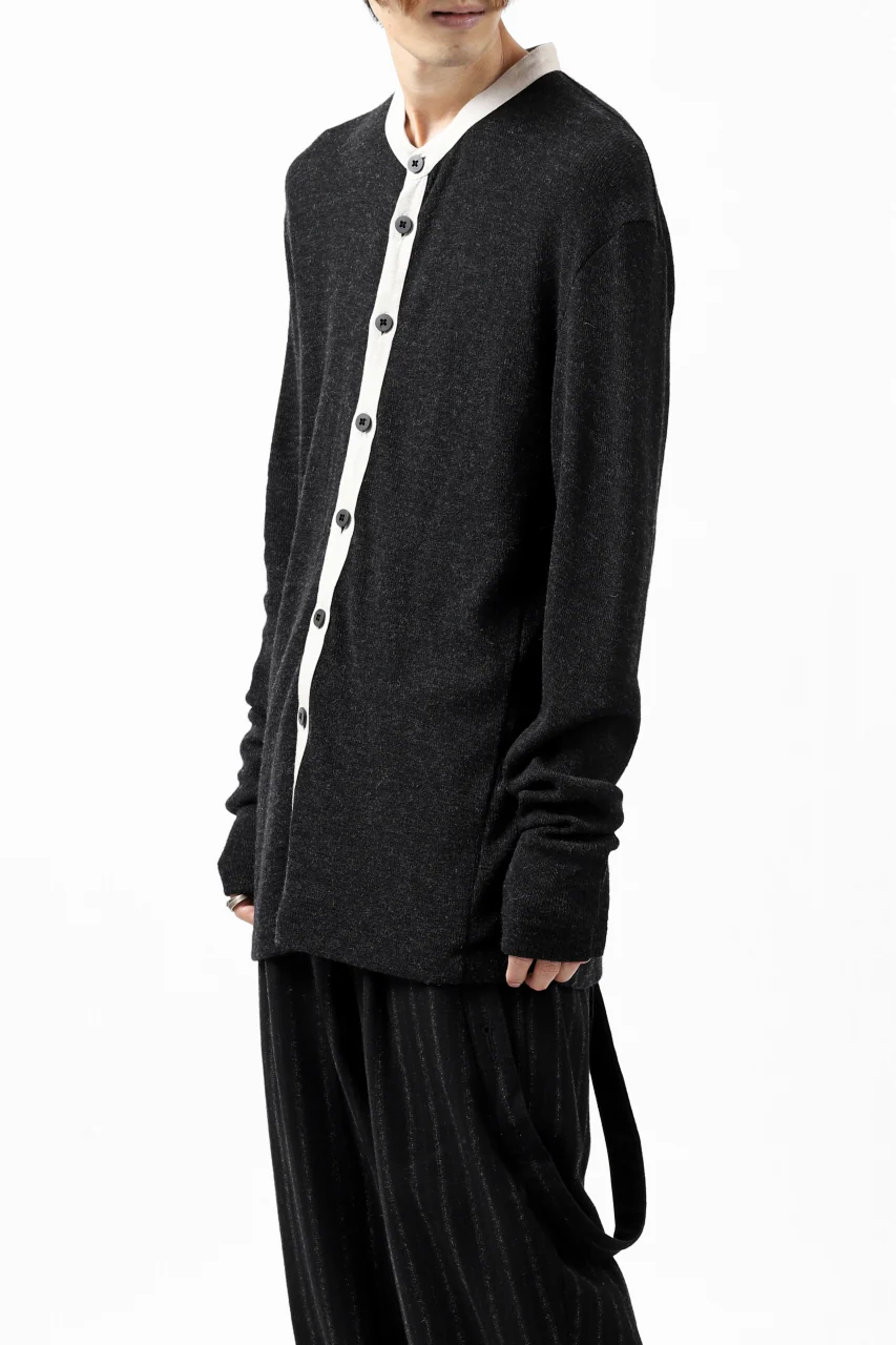 KLASICA BLACK DOG CARDIGAN / WEANER WOOL RIB (SHADOW) - Image 20