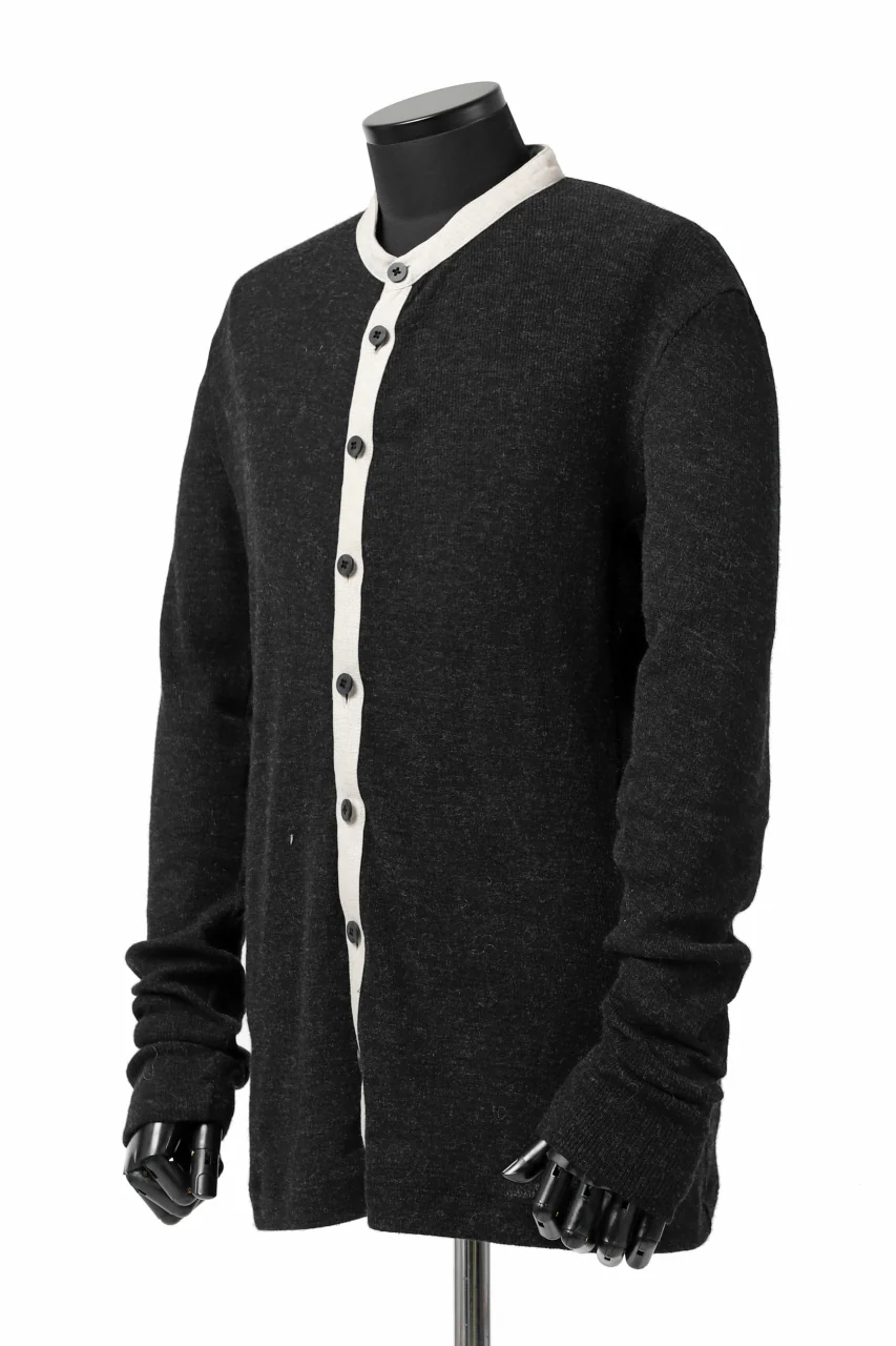 KLASICA BLACK DOG CARDIGAN / WEANER WOOL RIB (SHADOW) - Image 6