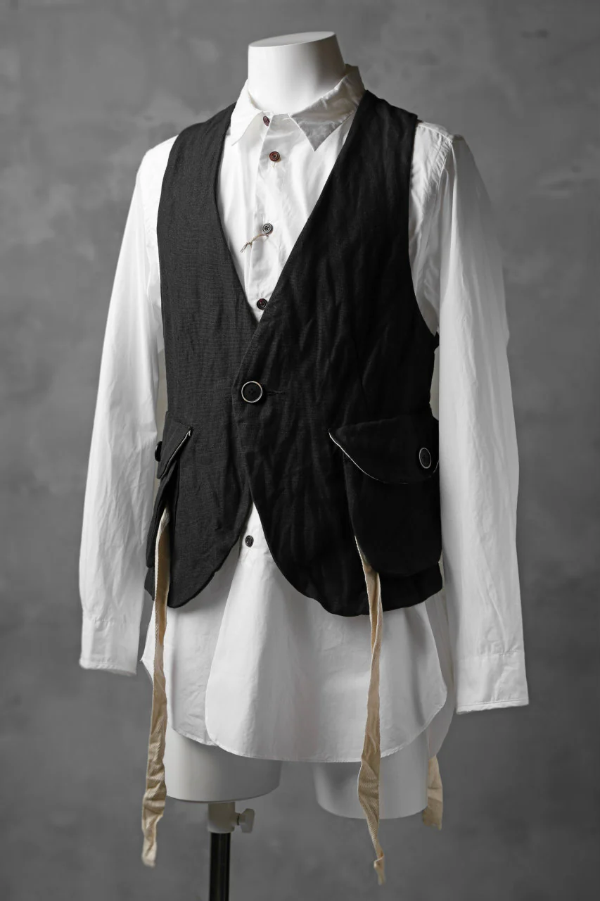 KLASICA CROSS BACK POCKET VEST / RAMIE (CARBON) - Image 17