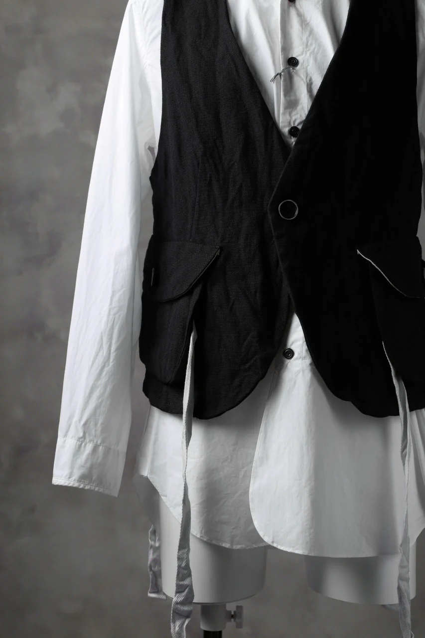 KLASICA CROSS BACK POCKET VEST / RAMIE (CARBON) - Image 18