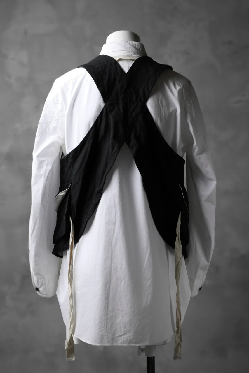KLASICA CROSS BACK POCKET VEST / RAMIE (CARBON) - Image 19
