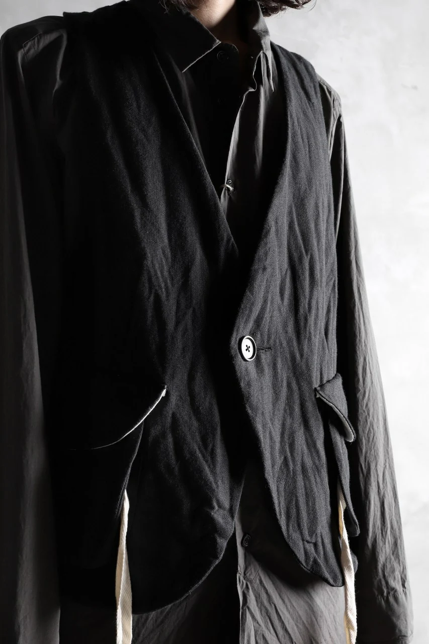 KLASICA CROSS BACK POCKET VEST / RAMIE (CARBON) - Image 31