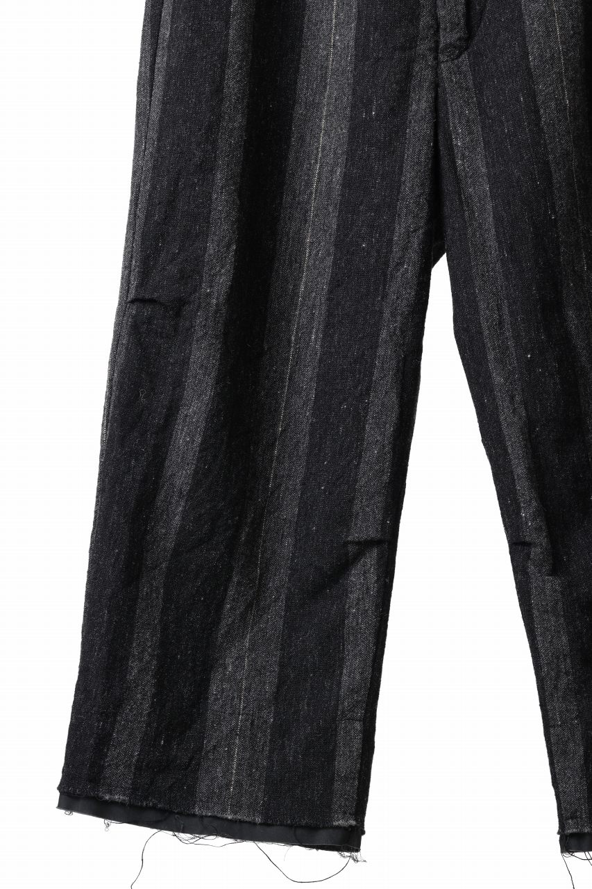 KLASICA GALWAY - Rt CUT OFF BOLD STRAIGHT TROUSERS / IRREGULAR STRIPED ROUGH TWEED (BLACK) - Image 11