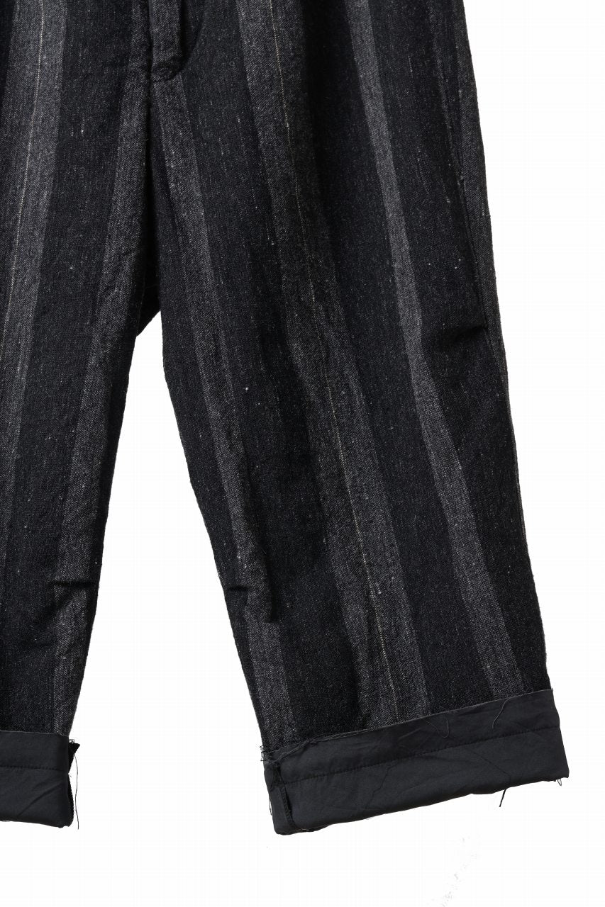 KLASICA GALWAY - Rt CUT OFF BOLD STRAIGHT TROUSERS / IRREGULAR STRIPED ROUGH TWEED (BLACK) - Image 16