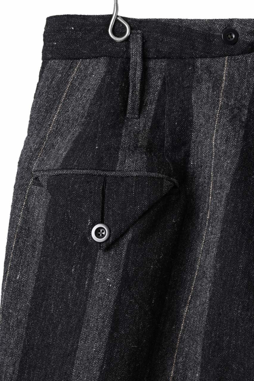 KLASICA GALWAY - Rt CUT OFF BOLD STRAIGHT TROUSERS / IRREGULAR STRIPED ROUGH TWEED (BLACK) - Image 20