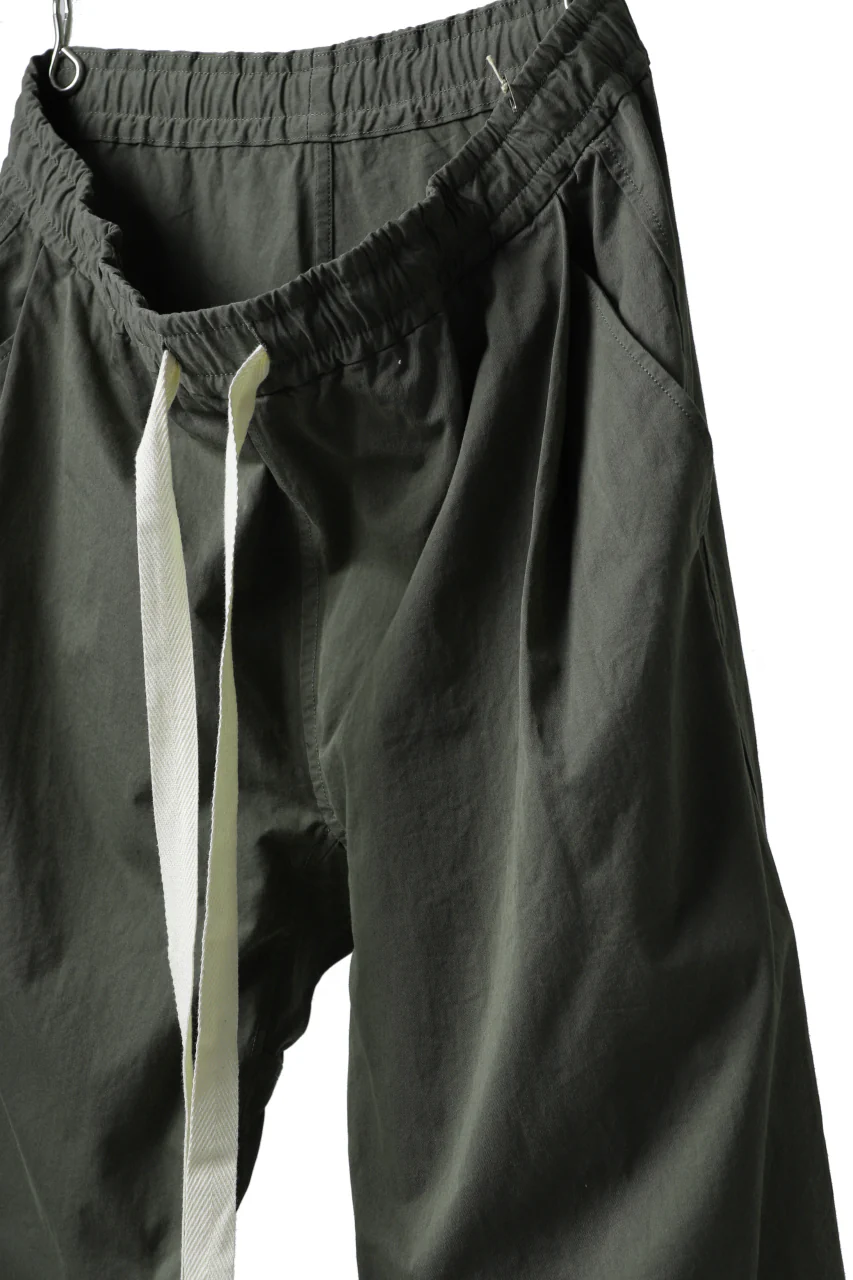 KLASICA GARNER EXTRA WIDE STRING TROUSERS / HIGH DENSITY MATT TWILL (OLIVE) - Image 12