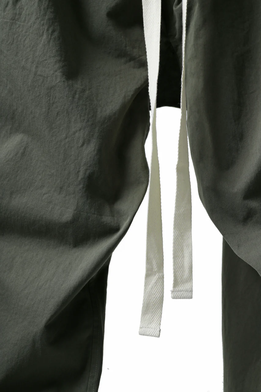 KLASICA GARNER EXTRA WIDE STRING TROUSERS / HIGH DENSITY MATT TWILL (OLIVE) - Image 8