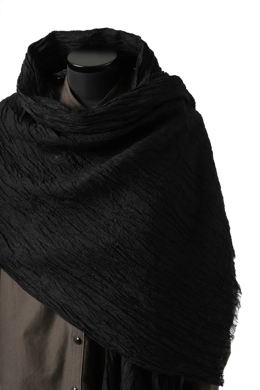 KLASICA GLACIER FLUFFY STOLE / SHRINK SILK (BLACK) - Image 15