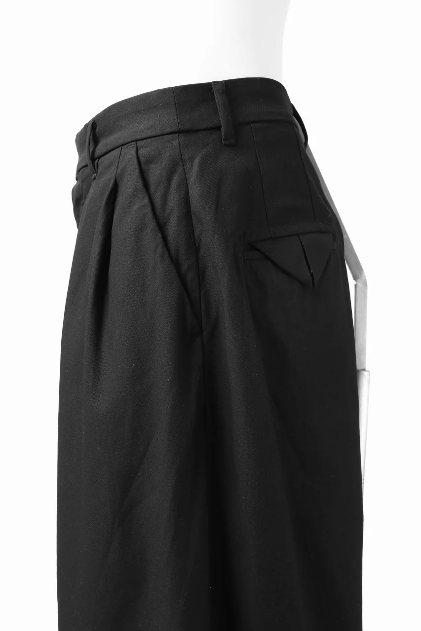 KLASICA GOSSE 2 TUCKED TROUSERS / DRY BACK TWILL (BLACK) - Image 16