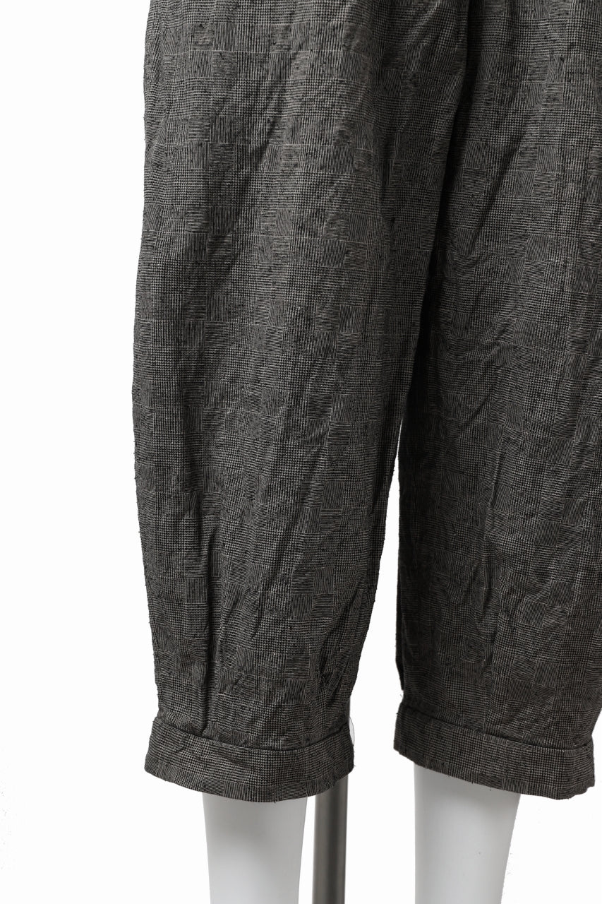 KLASICA GOSSE 2 TUCKED TROUSERS / ORIGINAL PONGEE NEP (GLEN CHECK) - Image 16