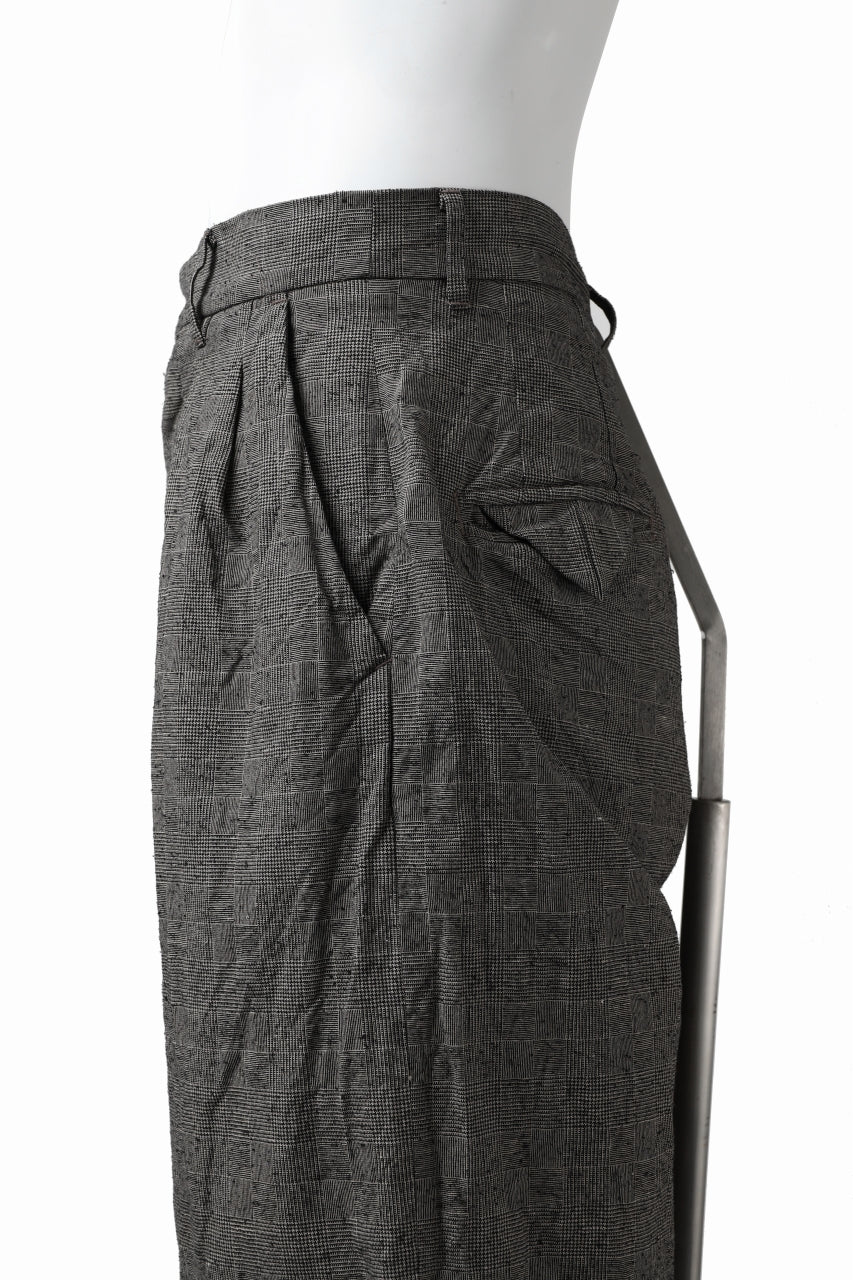 KLASICA GOSSE 2 TUCKED TROUSERS / ORIGINAL PONGEE NEP (GLEN CHECK) - Image 18