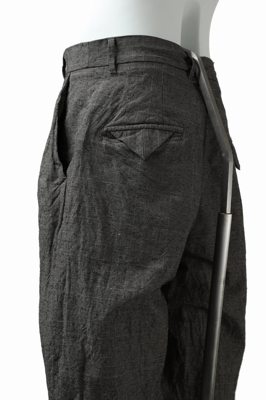 KLASICA GOSSE 2 TUCKED TROUSERS / ORIGINAL PONGEE NEP (GLEN CHECK) - Image 19