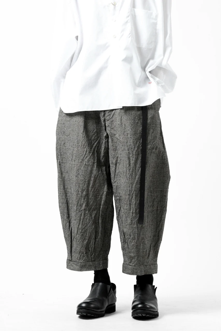 KLASICA GOSSE 2 TUCKED TROUSERS / ORIGINAL PONGEE NEP (GLEN CHECK) - Image 2