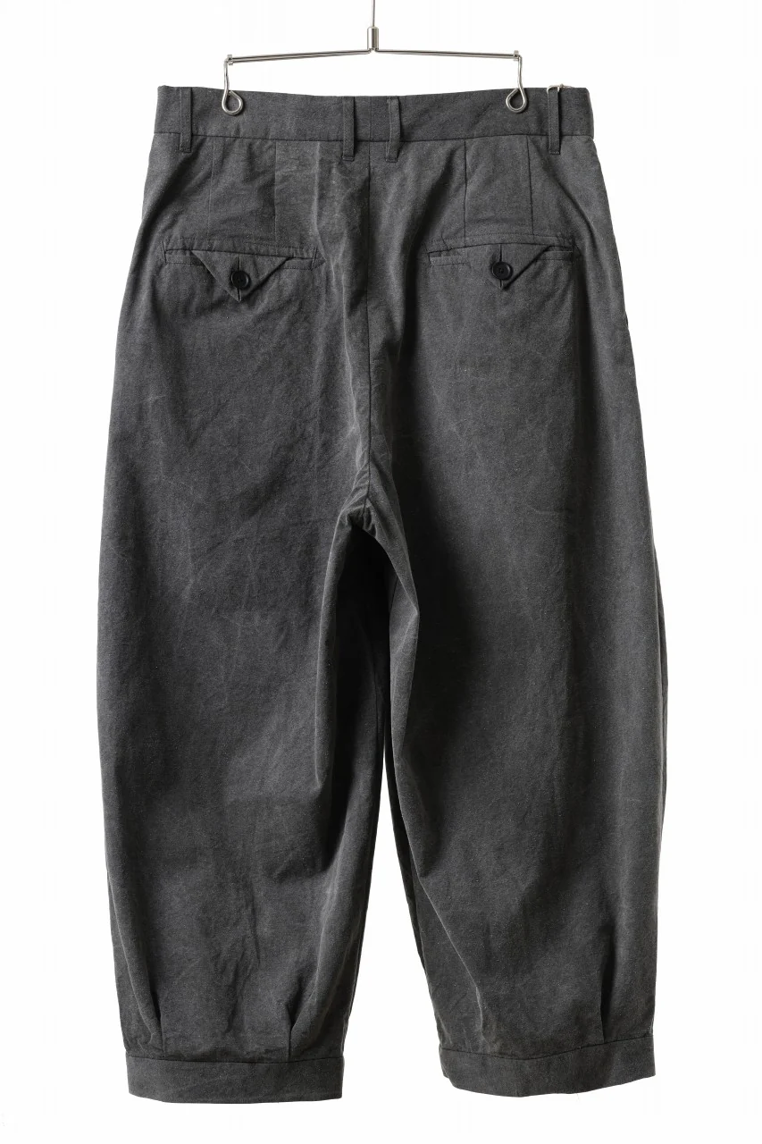 KLASICA GOSSE (ND ver.) TUCKED x2 TROUSERS / NATURAL DYED COTTON x SILK WEATHER (SUMI BLACK) - Image 3