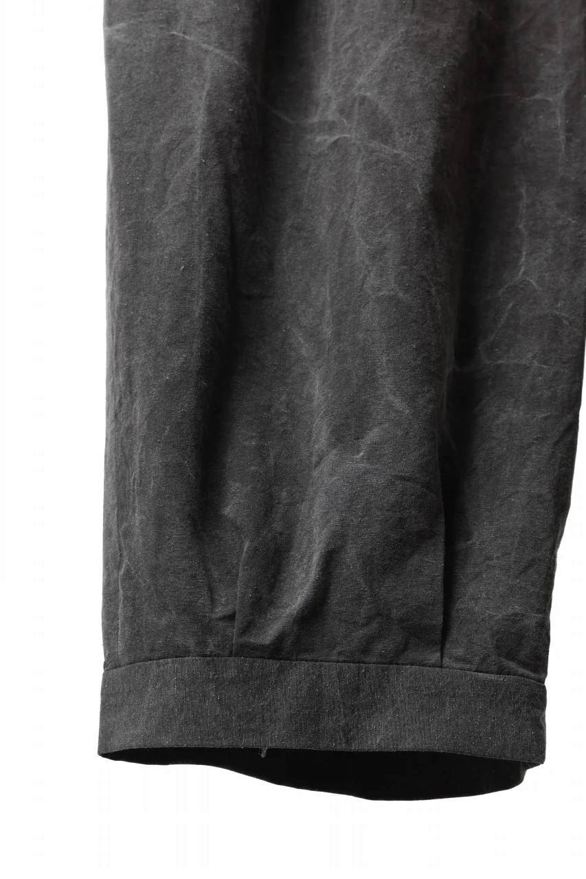 KLASICA GOSSE (ND ver.) TUCKED x2 TROUSERS / NATURAL DYED COTTON x SILK WEATHER (SUMI BLACK) - Image 6
