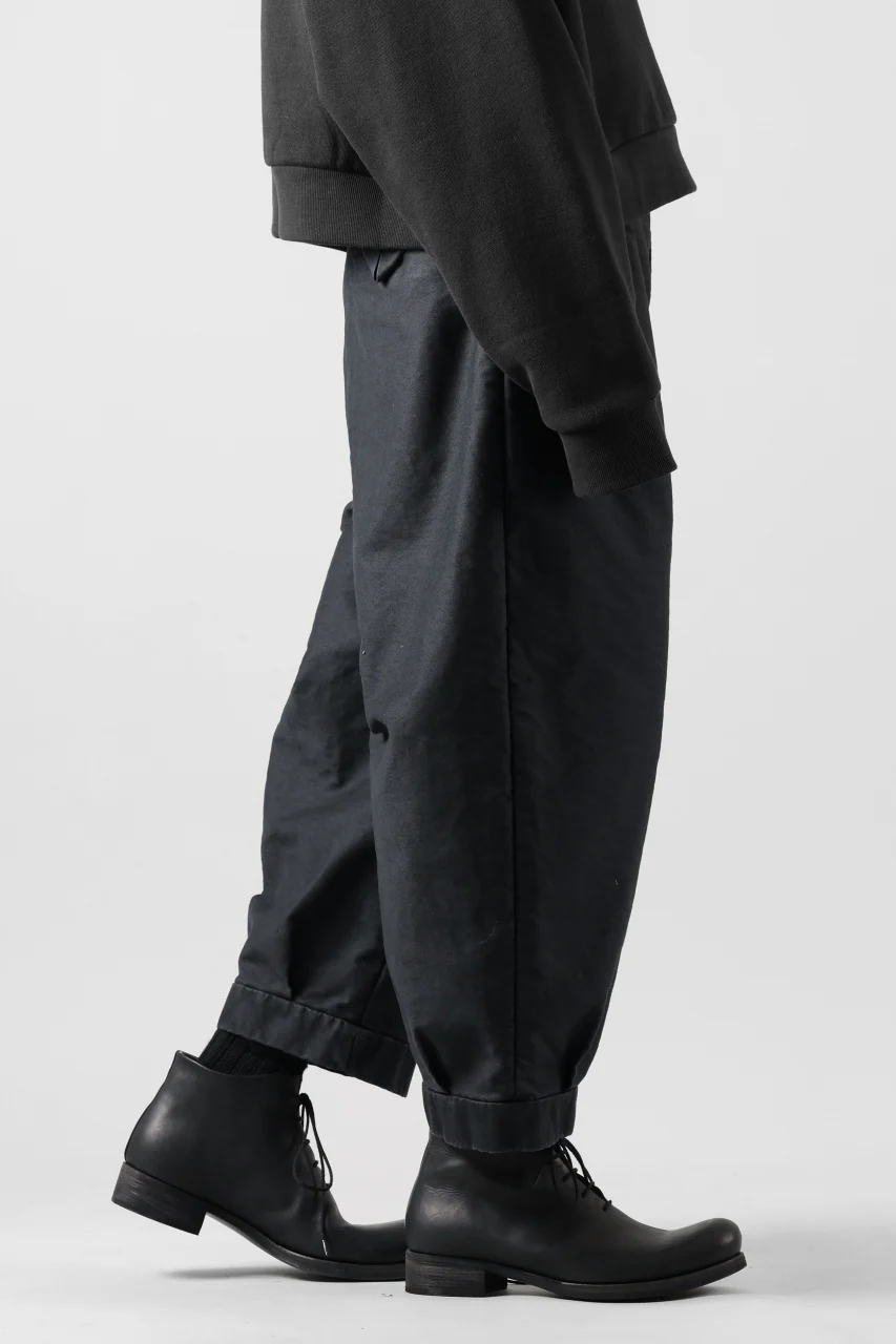 KLASICA GOSSE TWO TUCKED TROUSERS / SURPHER DYED MOLE SKIN (DEEP SEA) - Image 7