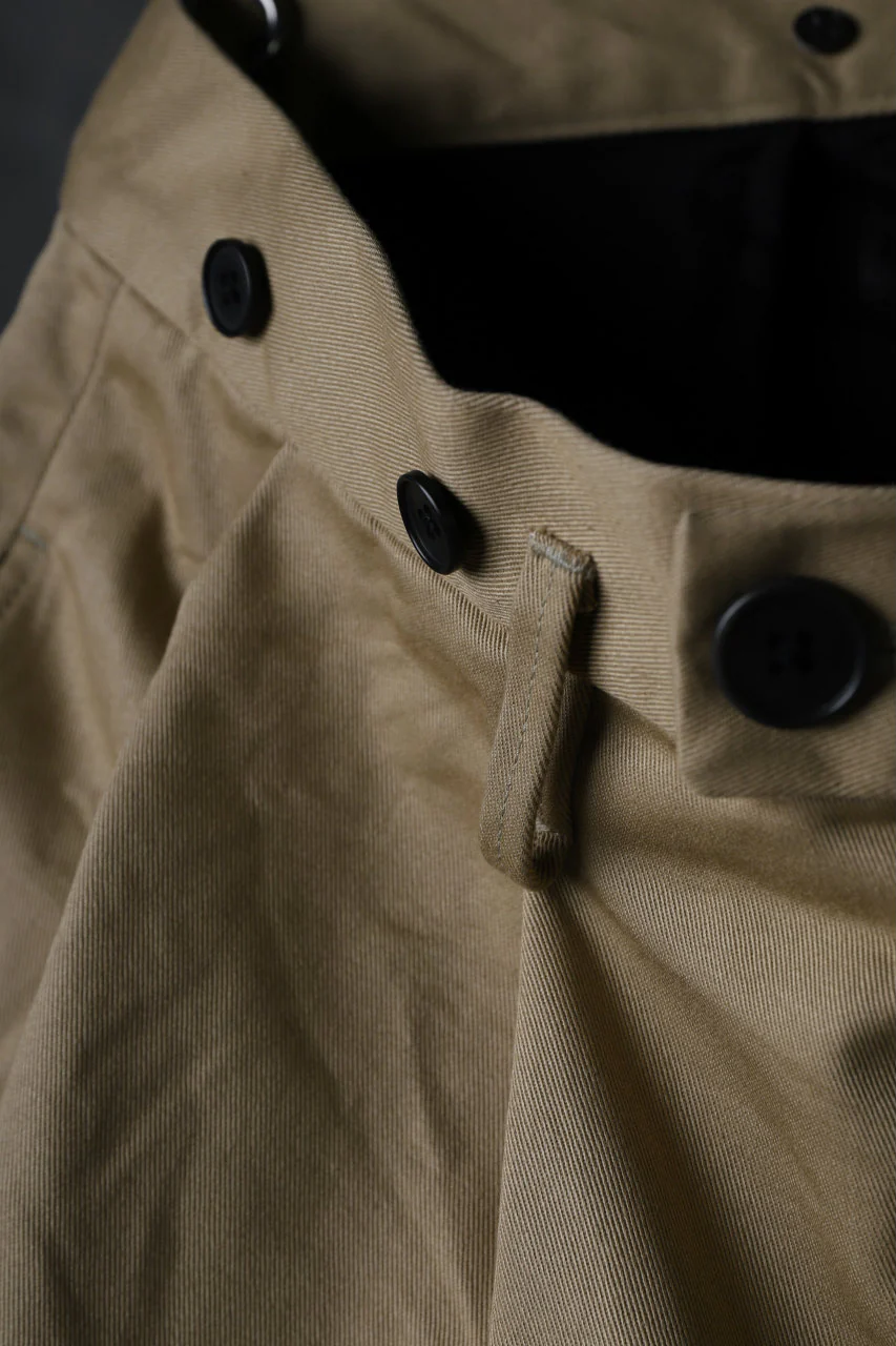 KLASICA GRIOTTE 2 TUCKED WIDE TROUSERS / CHINO CLOTH (BEIGE) - Image 11