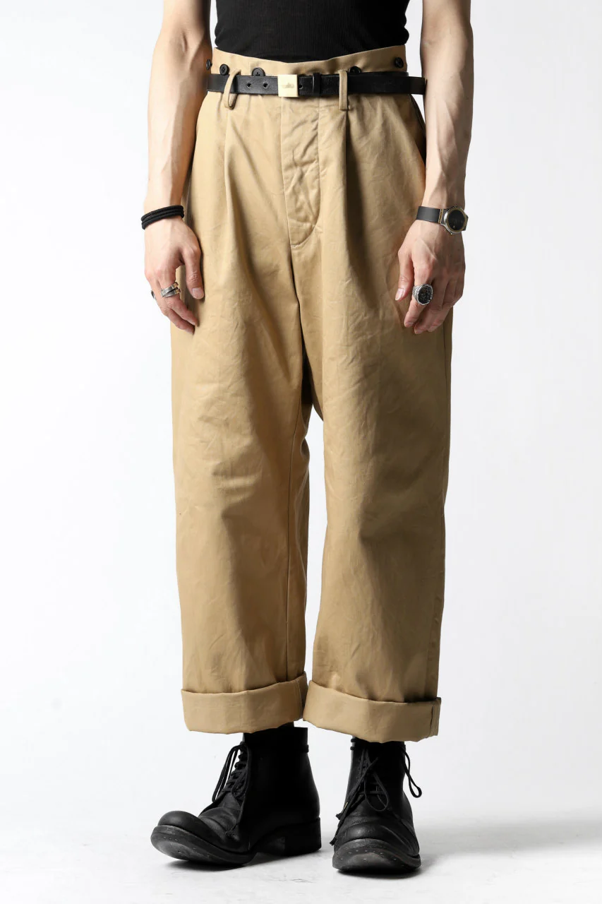 KLASICA GRIOTTE 2 TUCKED WIDE TROUSERS / CHINO CLOTH (BEIGE) - Image 36